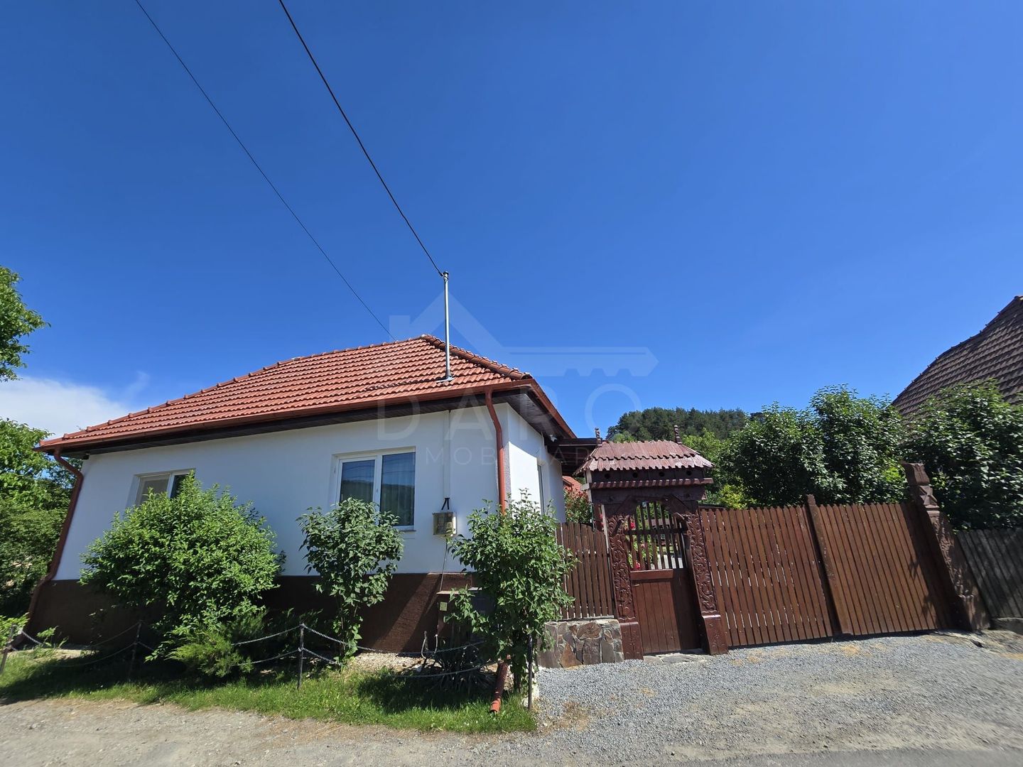 Casa in Livezeni , 140  mp utili , in centrul localitatii . - Poză 3