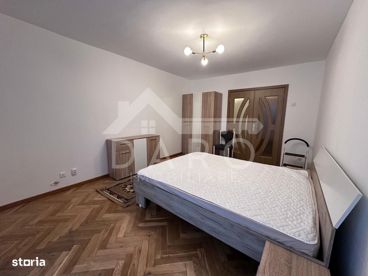Inchiriez apartament renovat cu 4 camere, cartier Tudor, zona Fortuna - Poză 3