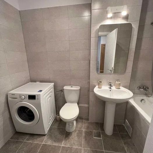 Apartament 2 camere cu centrală proprie și parcare - Poză 8