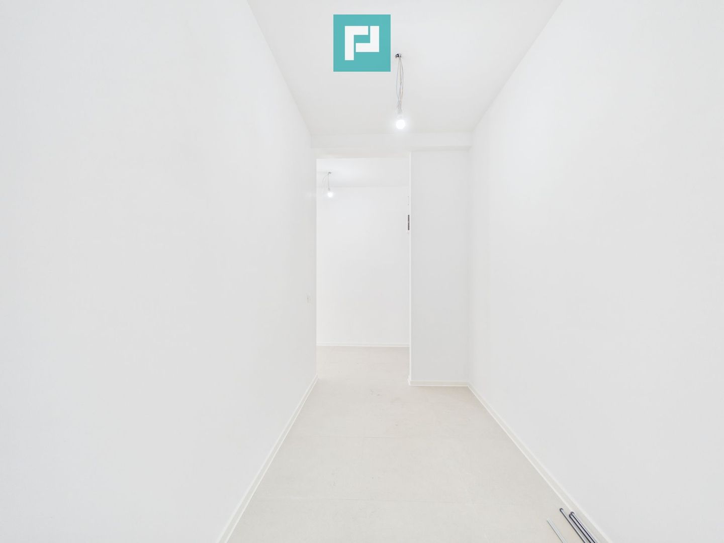 Apartament cu 2 camere, etajul 1, în Moşniţa Nouă - Poză 3