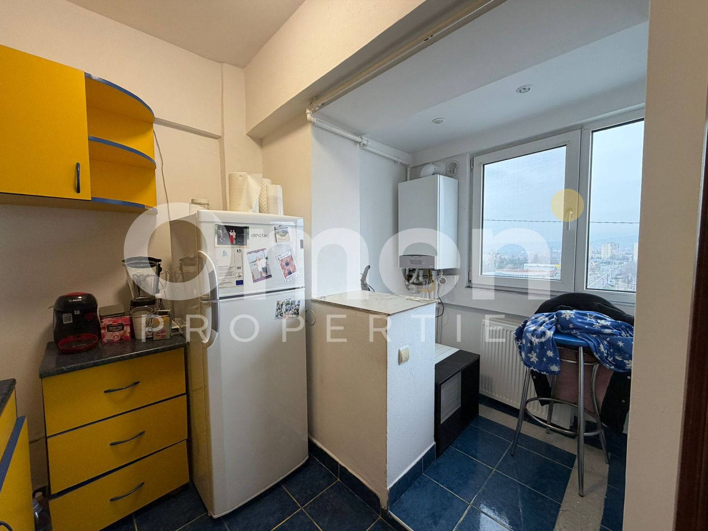 Garsoniera spatioasa, etaj intermediar, zona Garii - Poză 3