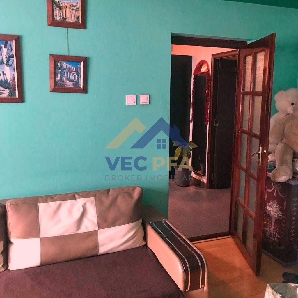 Apartament de 3 camere , Parcare inclusa - Poză 6