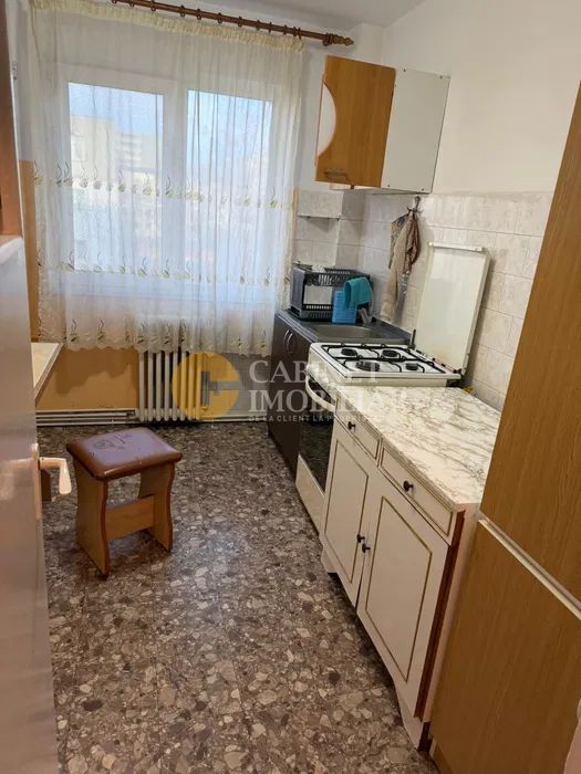 Închiriez apartament 2 camere – Podu Roș, etaj - Poză 5