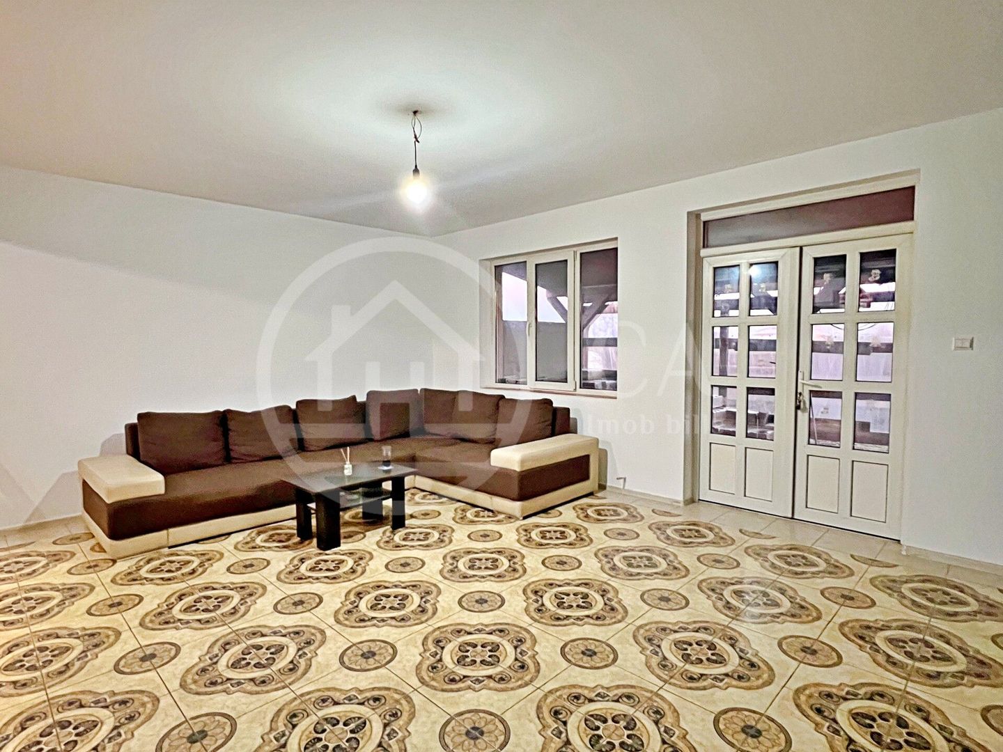 Casa cu 4 camere de vânzare in Tårian, Oradea - Poză 1