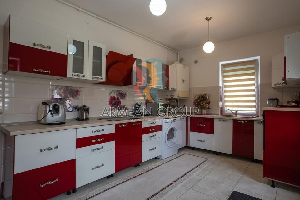 Casa mare de 5 camere - Poză 7