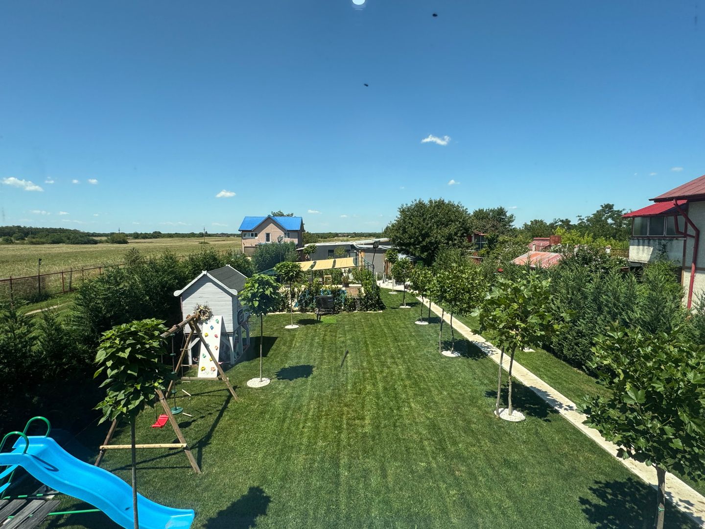Proprietate exclusivista || A FRAME si CURTE 1425 MP +PISCINA || GRADISTEA IF - Poză 1