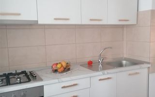 Apartament 2 camere - Zona Nicolina  -  450 Euro - Poză 8