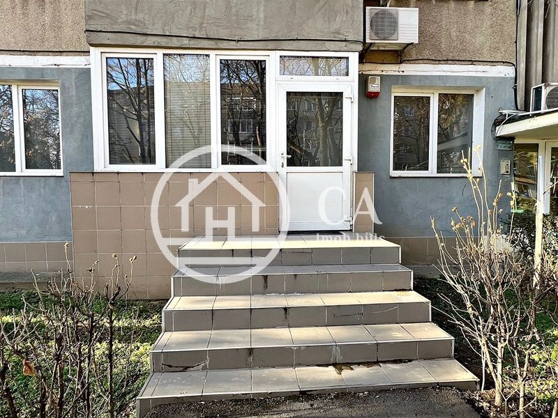 Spațiu de închiriat pentru birouri, cu 3 camere în Rogerius, Oradea - Poză 8