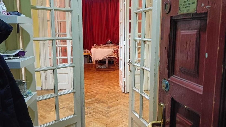 De vanzare Apartament 4 camere Interbelic consolidat Mosilor Central - Poză 2