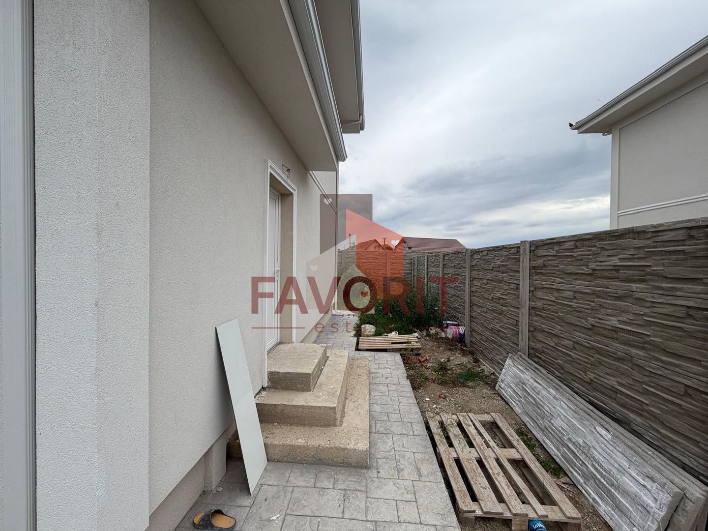 Duplex in Sanandrei | Toate utilitatile | 2 bai | Poarta acces auto | - Poză 18