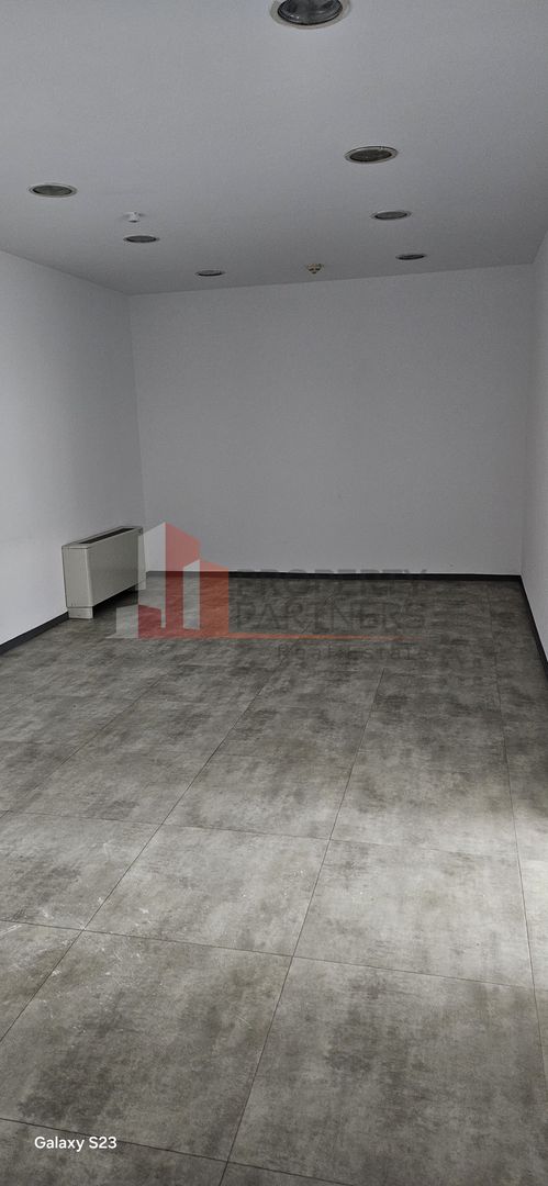 Spatiu de birou Baneasa 160 mp - Poză 22