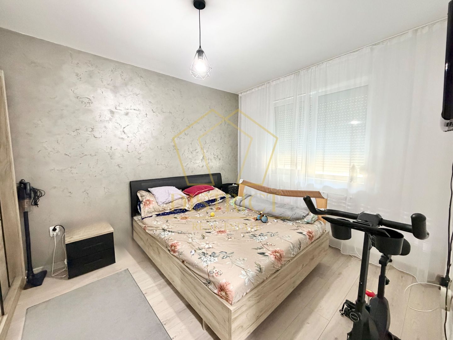 Apartament cu 2 camere mobilat, decomandat la parter in Giroc - Calea Urseni. - Poză 4
