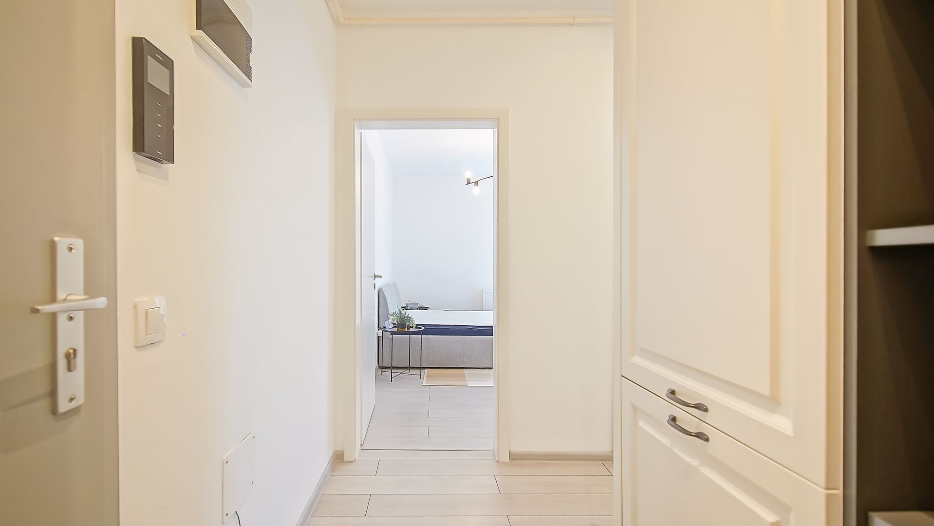 Apartament cochet 2 camere open space|loc de parcare|boxa - Poză 15