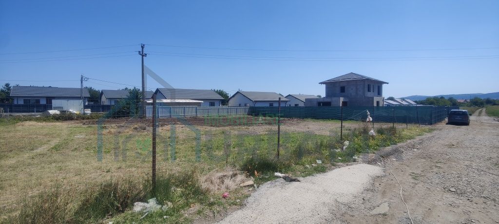 Teren de vânzare cu autorizație de construcție în Holboca, Str. Oborului - Poză 2