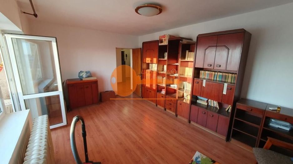 4 camere – Vedere panoramică E-S-V - Pantelimon / Vergului - Poză 1