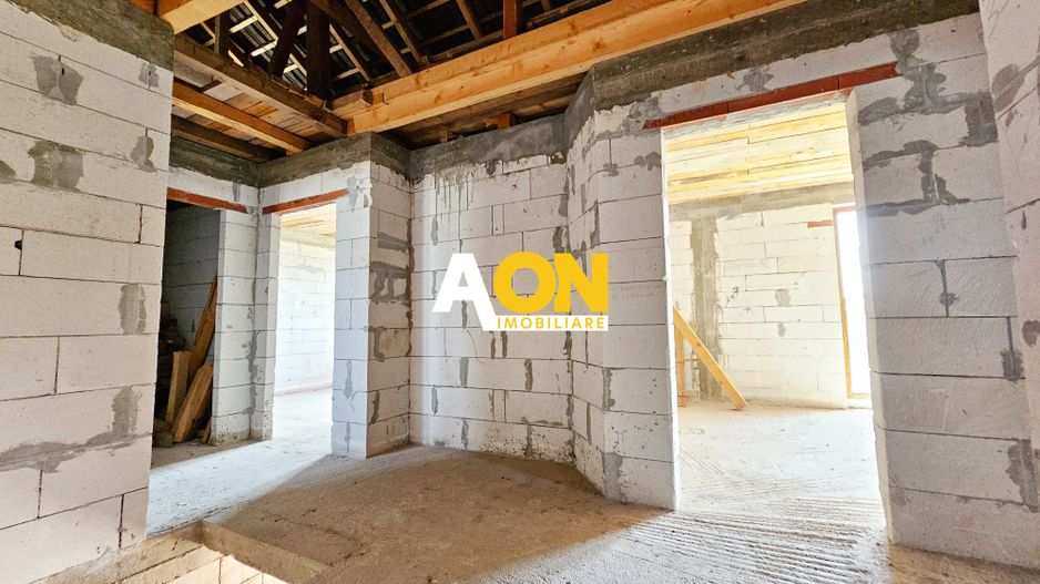 Casa la rosu, 4 camere, 301 mp teren, P+1, zona Alba-Micesti - Poză 12