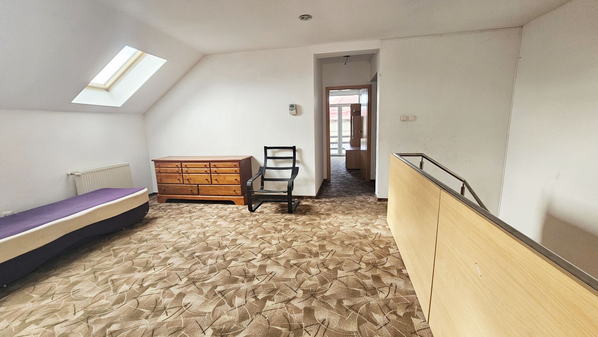 Harman, casa 2006, teren 1000mp, 2 garaje - Poză 8