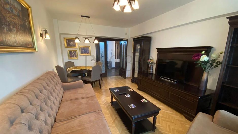 Apartament 2 camere renovat | Loc de parcare | Bd. Unirii - Poză 1