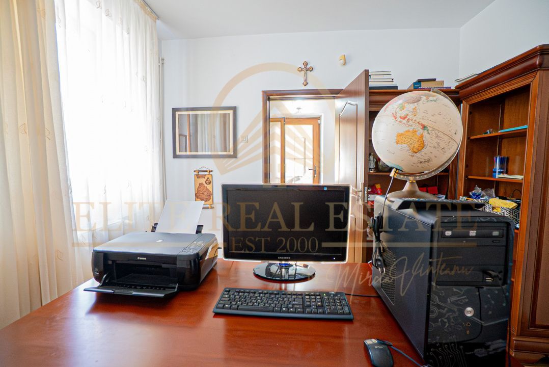 Ovidiu Sud - Zona premium - Vila impozanta, curte mare, garaj, terasa! - Poză 28