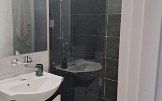 Garsoniera decomandata 44 mp utili etaj 1 zona Lazaret - Poză 6