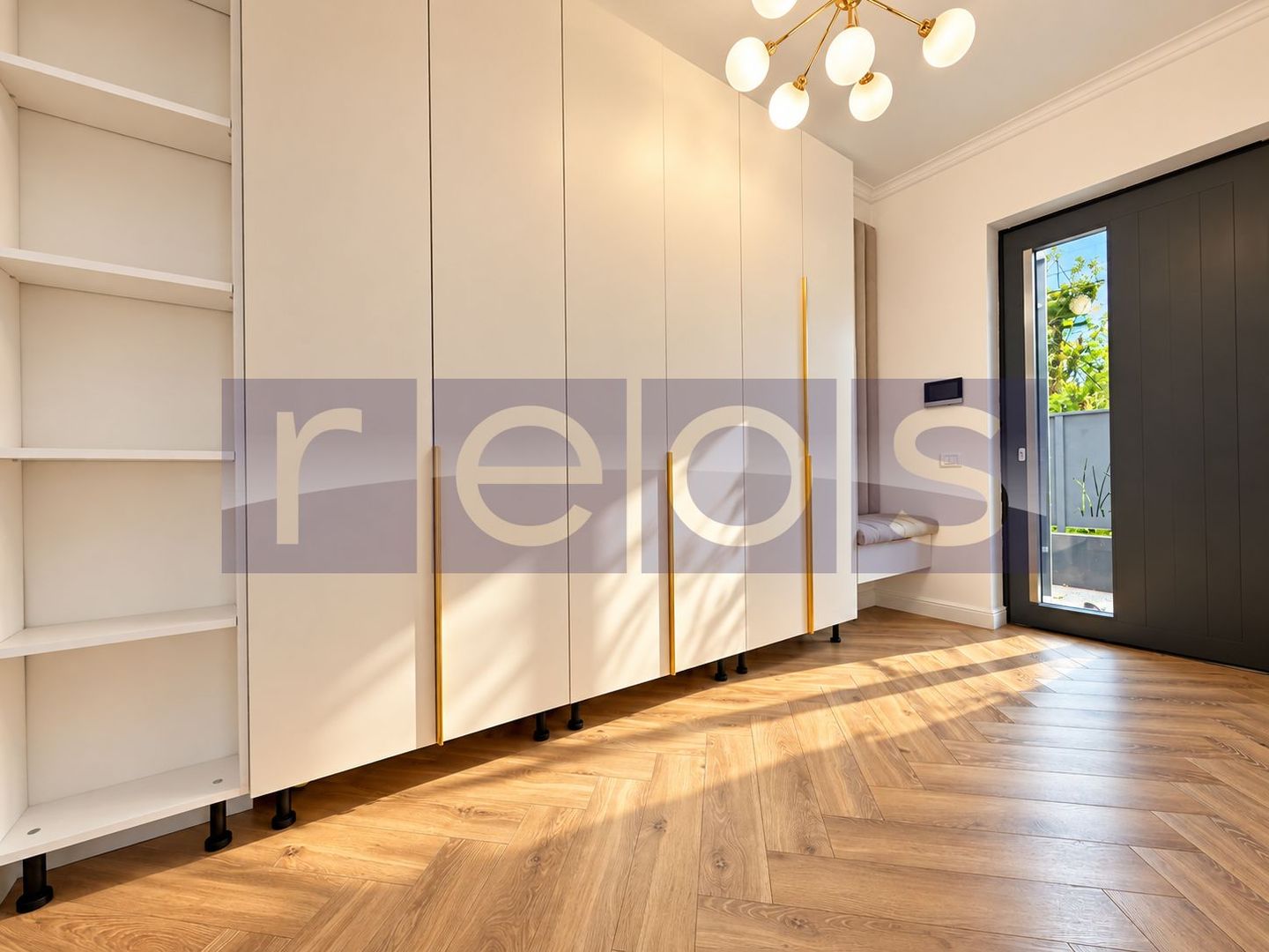 VANZARE VILA ELEGANTA | 6 CAMERE| 163 MP UTILI | STRAULESTI - Poză 4