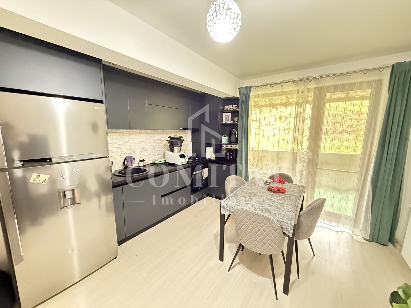 Apartament superb cu 2 camere | Loc de parcare | Zona Petrom - Baciu - Poză 1