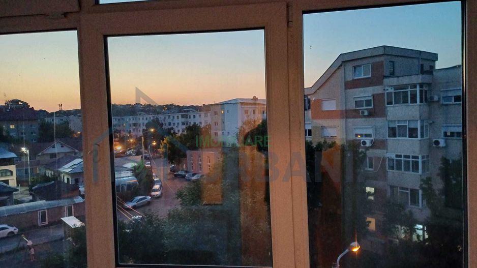 Apartament de vanzare, 3 camere Pacurari, Petru Poni, 64mp - Poză 7