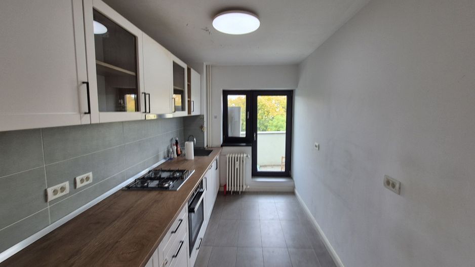 Apartament cu 3 camere 90,11 mp, bloc 1996 - Unirii - Poză 5