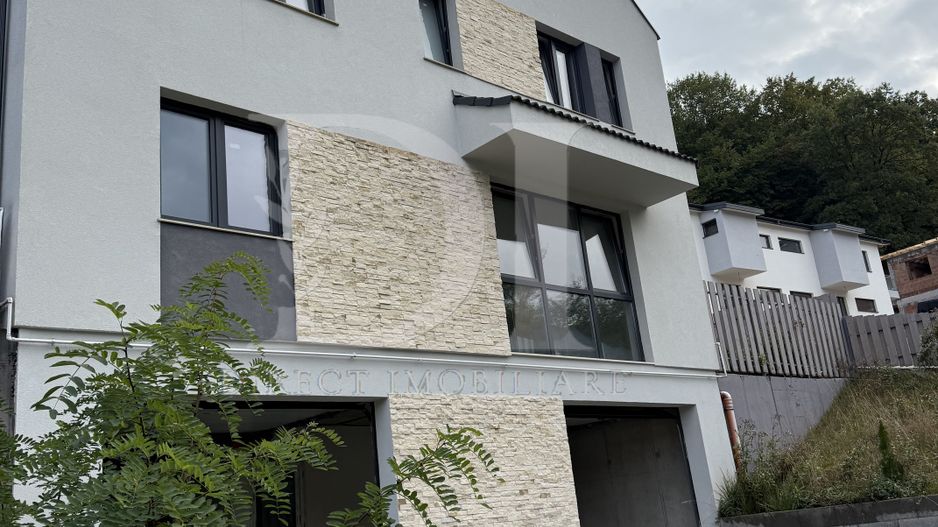 Duplex de vanzare/ Zona Tauti /Floresti - Poză 2