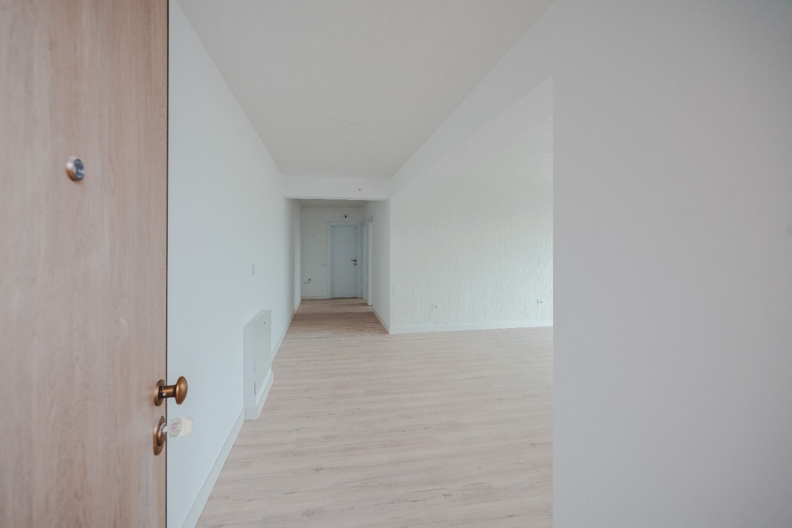 Titan- Bloc boutigue- apartament 3 camere cu curte - Poză 5