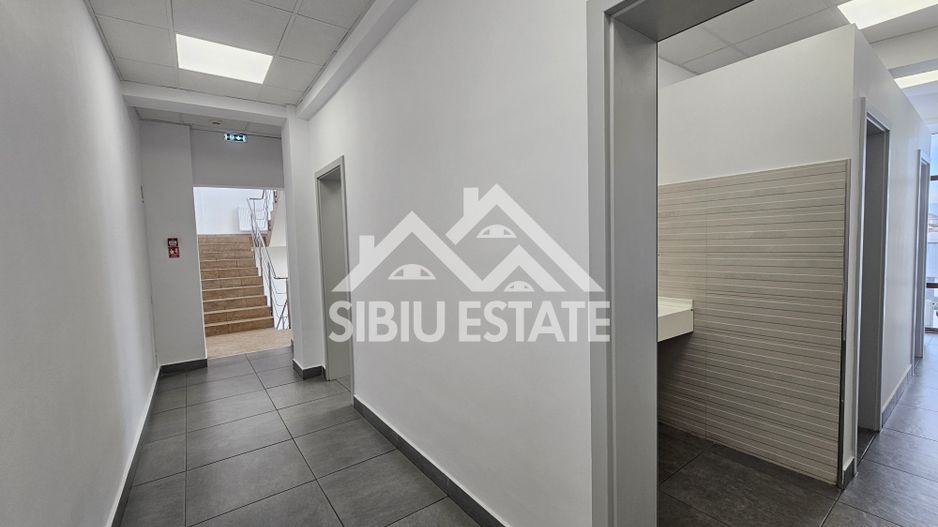 Spatiu de birouri de inchriat locatie centrala si vizibilitate buna - Poză 5