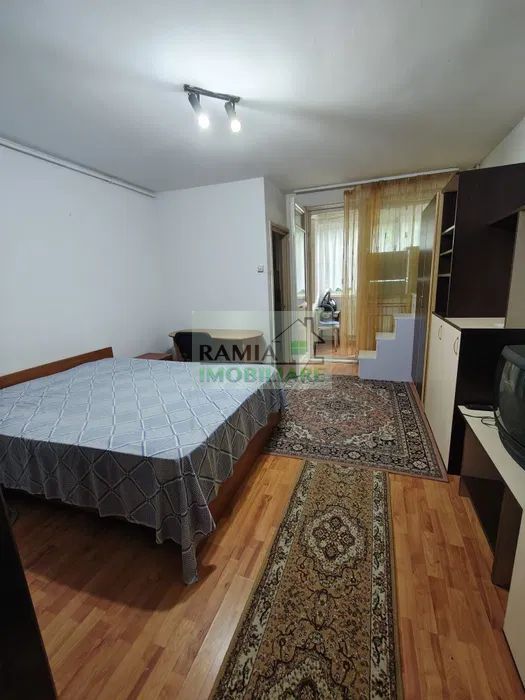 Garsonieră 30 mp, parter înalt, centrală proprie, ideală investiție - Poză 2