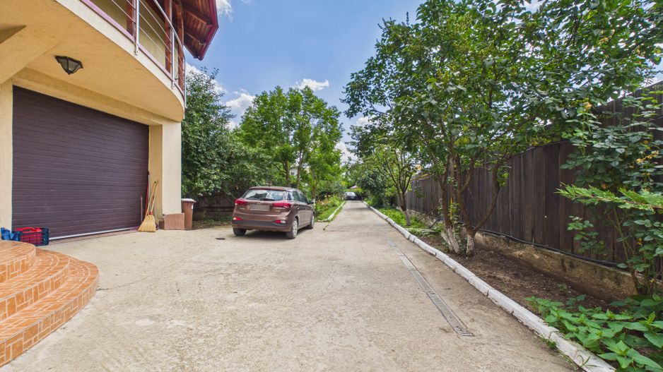 Vilă 10 camere + spațiu comercial | teren 1.300 mp | Otopeni 23 August - Poză 33