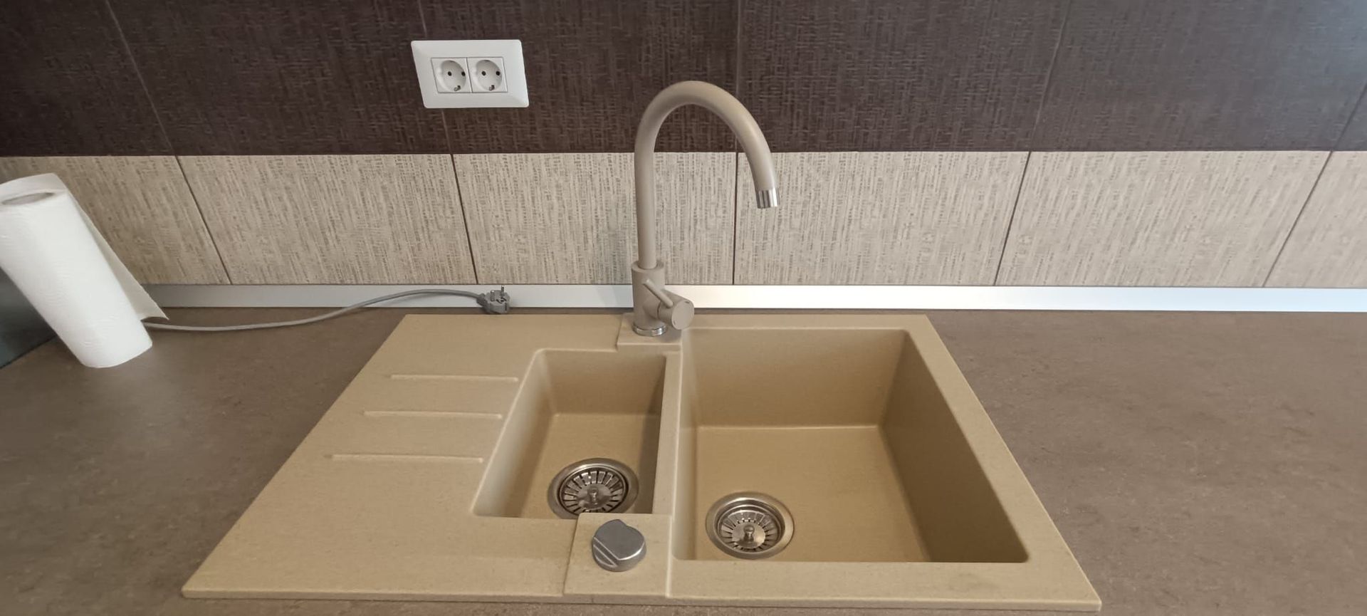 Apart. decomandat ( bucatarie separata+balcon ) + Parcare ! - Poză 8