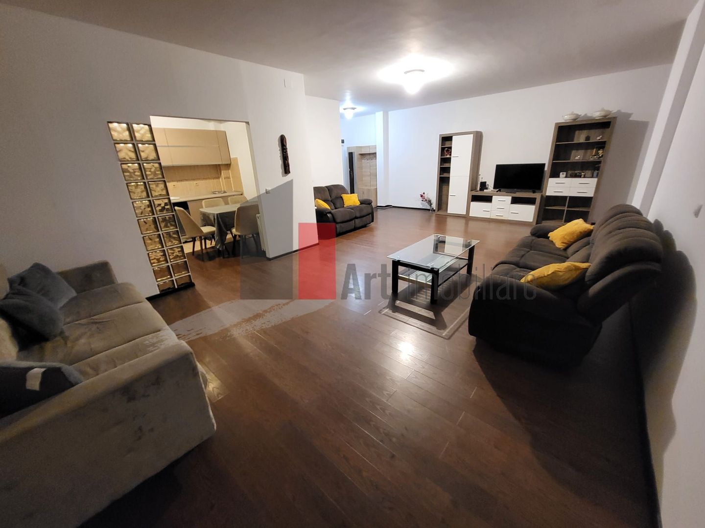 Apartament cu 3 camere de vanzare in zona Straulesti - Poză 15
