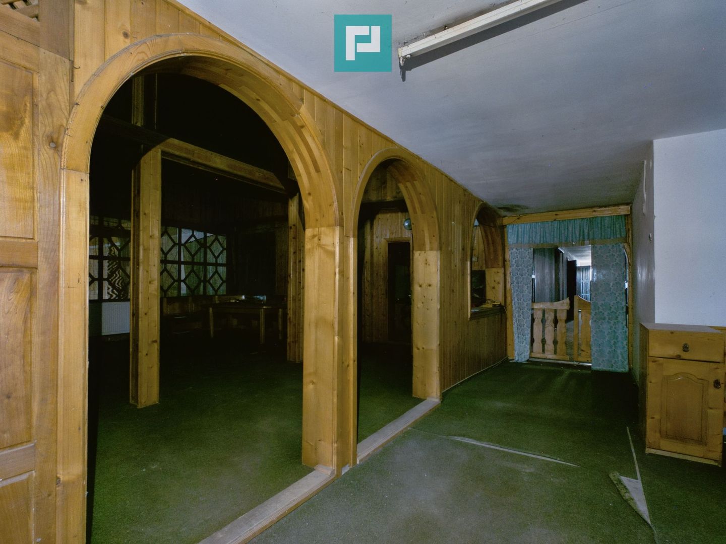 Proprietate impresionantă Sântana - 3500 mp utili - Poză 19