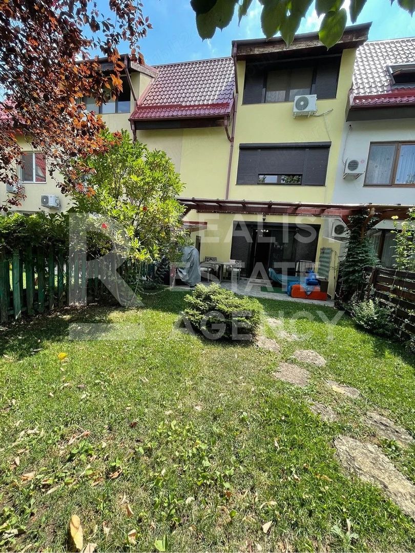 Casă înșiruită de închiriat | Cartier rezidențial | Piscină | 5 camere - Poză 1