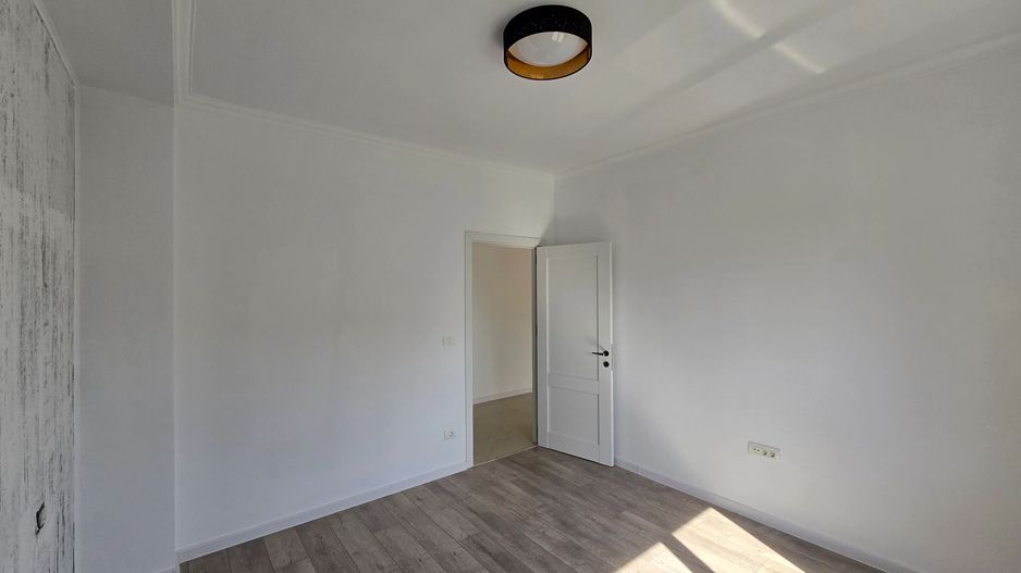Apartament 3 camere, Zona Torontalui, Nemobilat, Bloc Nou, Loc de parcare inclus - Poză 5