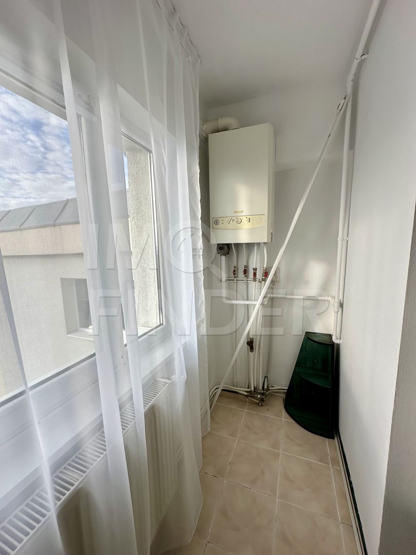 Vanzare 2 camere decomandat, Zorilor, bloc izolat - Poză 16