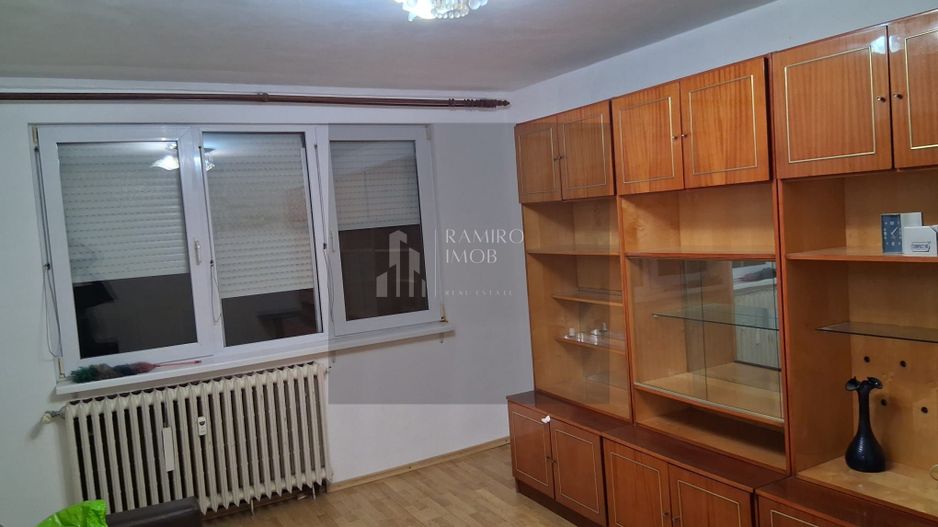 Apartament 3 camere Spatios - Poză 4
