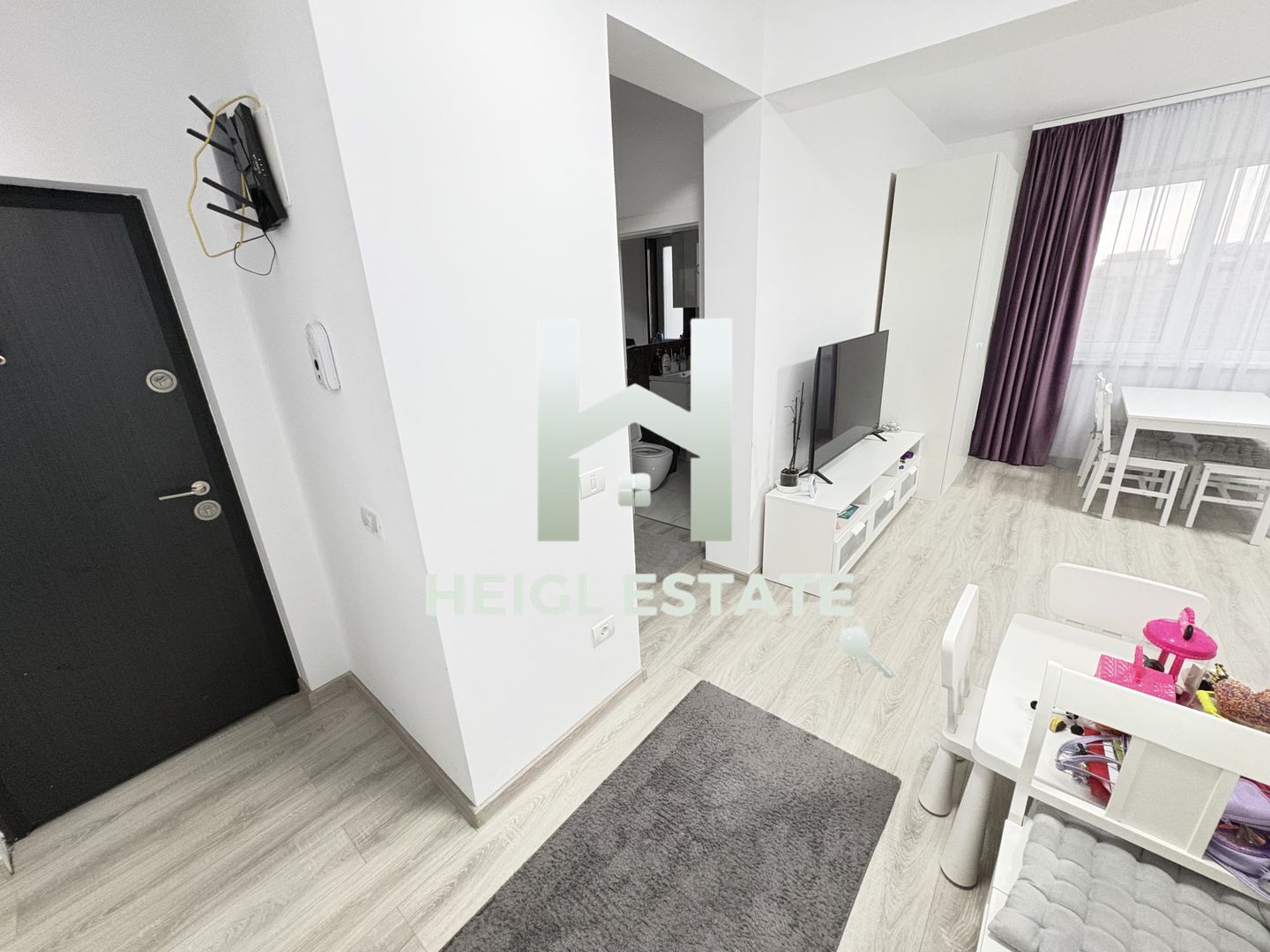 Apartament cu 2 camere decomandat in Giroc - Poză 2