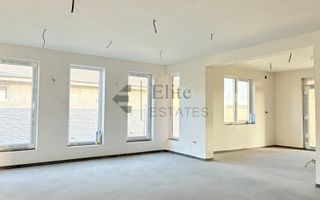 Casa cu 4 camere de vanzare in Cihei - Poză 1