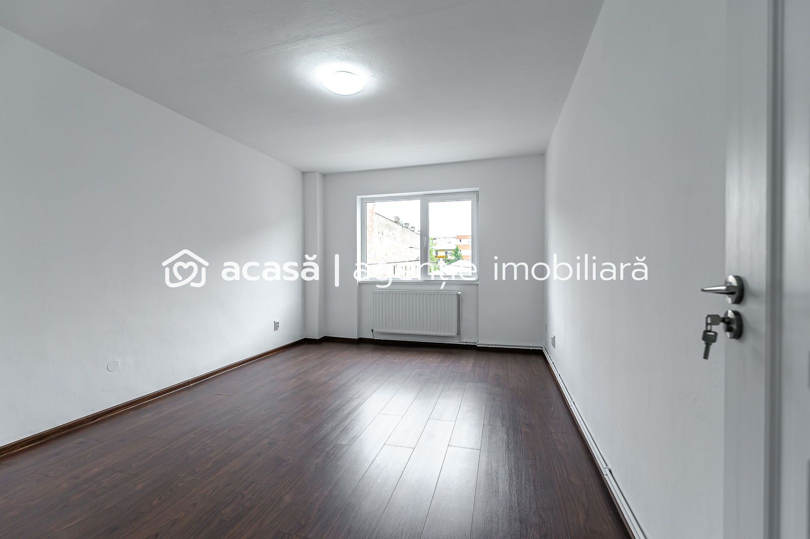 VÂNDUT! Apartament 3 camere,  Str. Tudor Vladimirescu - Poză 4