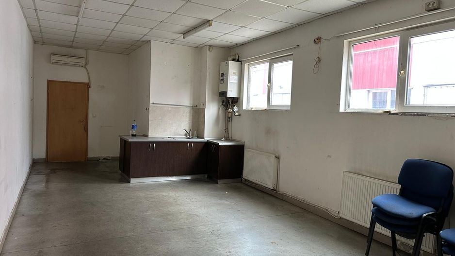 Inchiriere hala industriala  596 mp Arad, zonă centrală - Poză 6