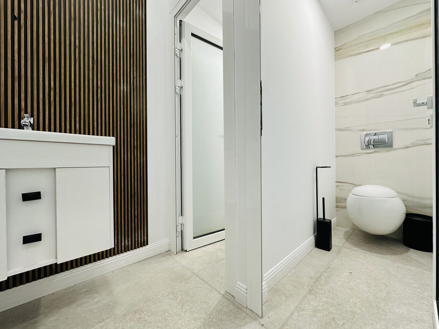 Oferta Inchiriata -Cladire Birouri Clasa A - Renovata integral | 276 mp | Com 0% - Poză 30