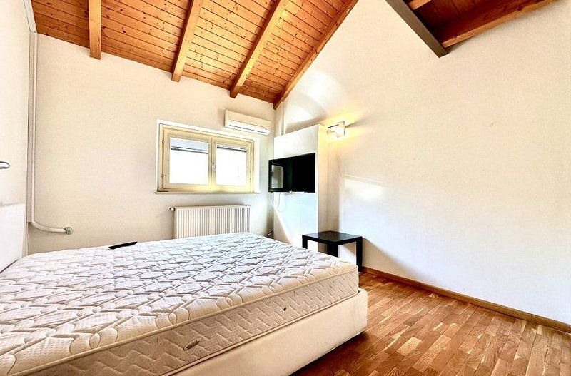 Apartament în Piața Unirii - renovat - mobilat și utilat - Poză 17