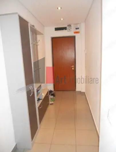 APARTAMENT 4 CAMERE  ULTRACENTRAL. - Poză 4