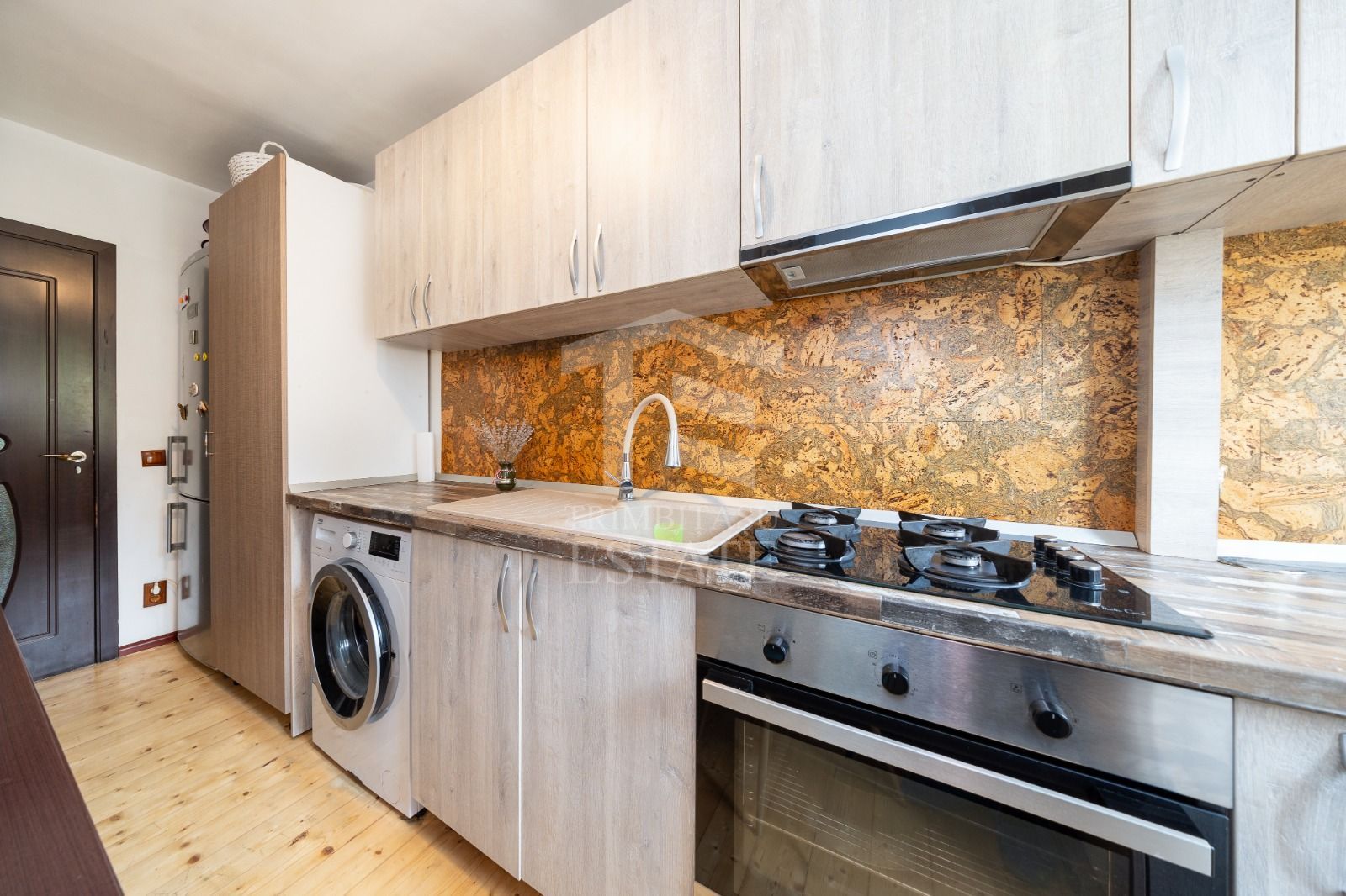 Sacele-Apartament 2 camere+2 locuri de parcare - Poză 4