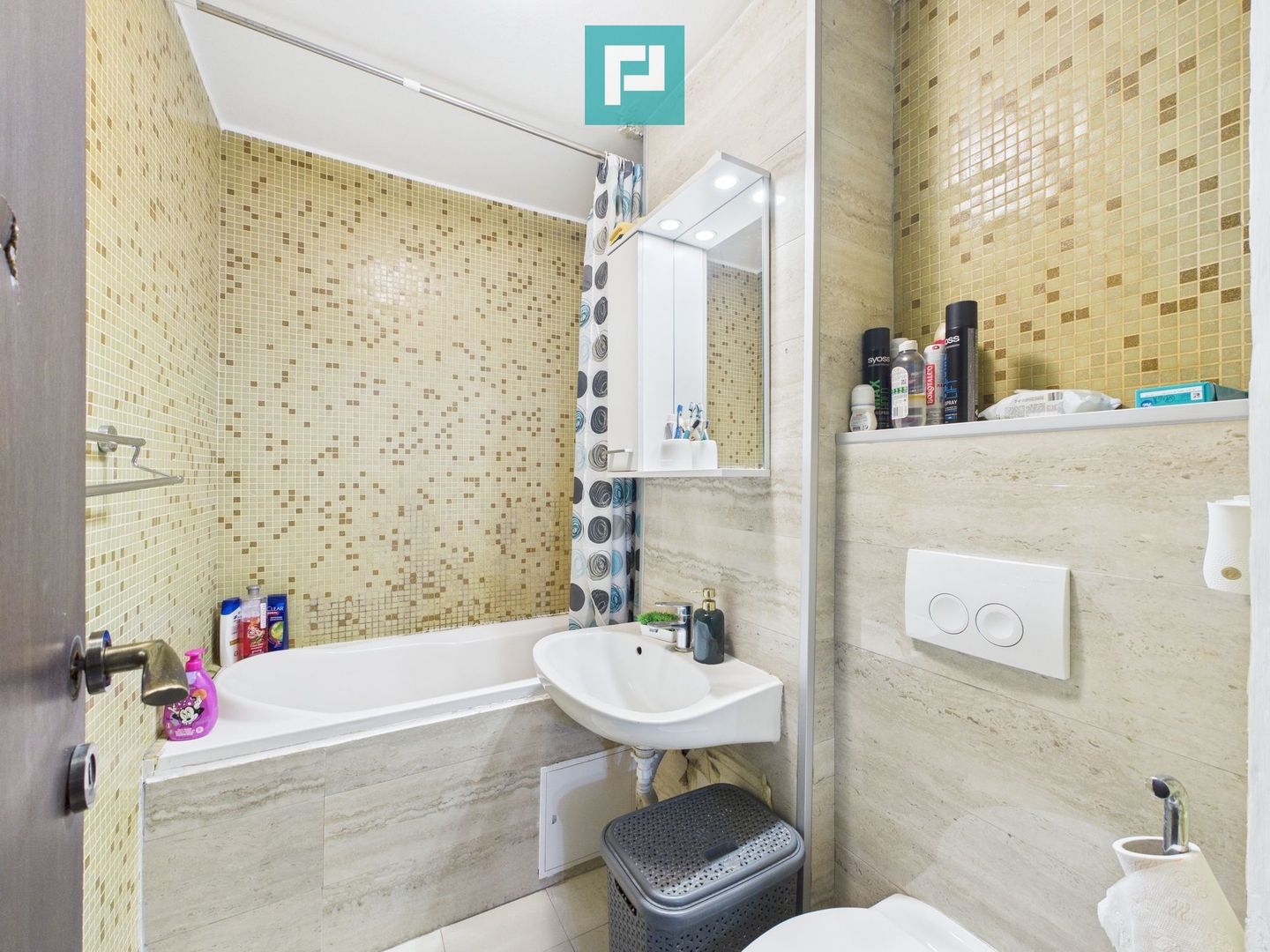 Apartament 3 camere la etaj 1 in Aradul nou - Poză 4