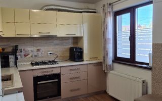 Apartament cu 4 camere de vânzare în Valea Lupului - Poză 3